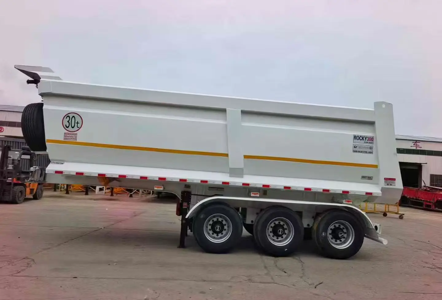Úsáidte Leathleantóir Coimeádán Flatbed 40ft